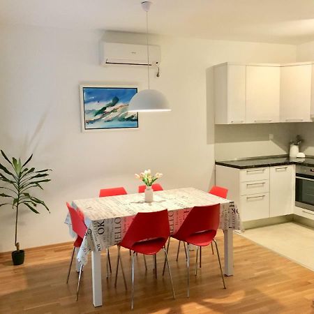 Antonijas Sunny Apartment Makarska Zewnętrze zdjęcie