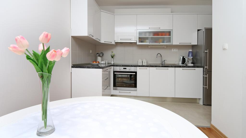Antonijas Sunny Apartment Makarska Zewnętrze zdjęcie