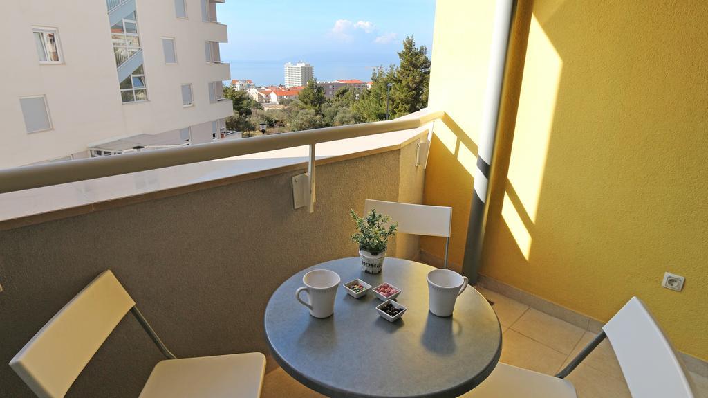 Antonijas Sunny Apartment Makarska Zewnętrze zdjęcie