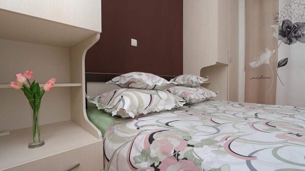Antonijas Sunny Apartment Makarska Zewnętrze zdjęcie
